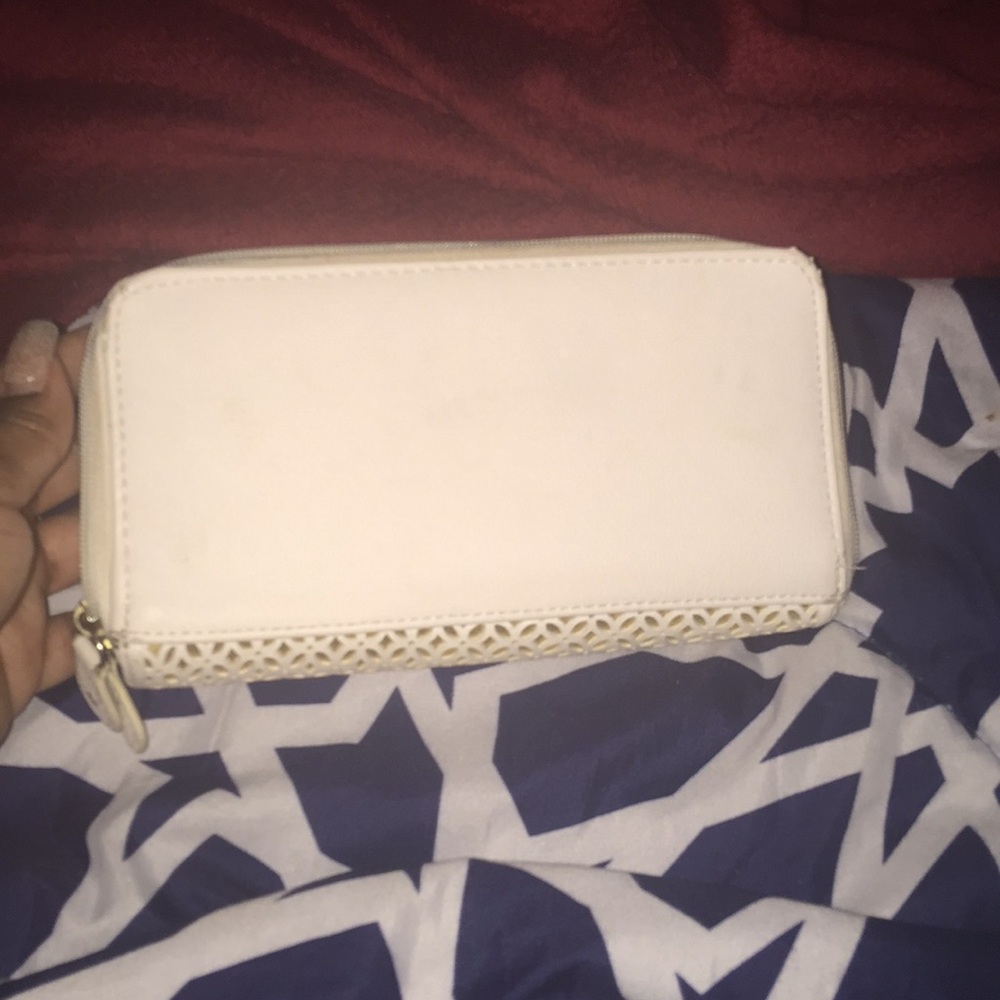Jessica Simpson Wallet - Picture 4 of 5